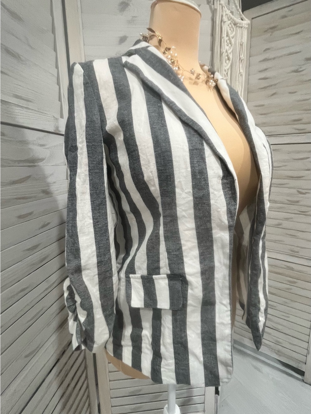 Carole Wren Linen blend Striped Gray & White Women’s Blazer -